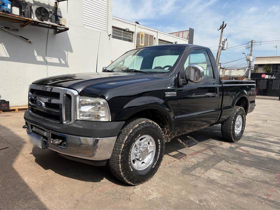 FORD F-250 4.2 XL 4X2 CS TURBO INTERCOOLER DIESEL 2P MANUAL FORD F-250 4.2 XL 4X2 CS TURBO INTERCOOLER DIESEL 2P MANUAL